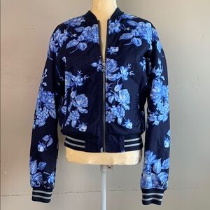 GAP Blue Floral Bomber Jacket Size Medium Tall, EUC